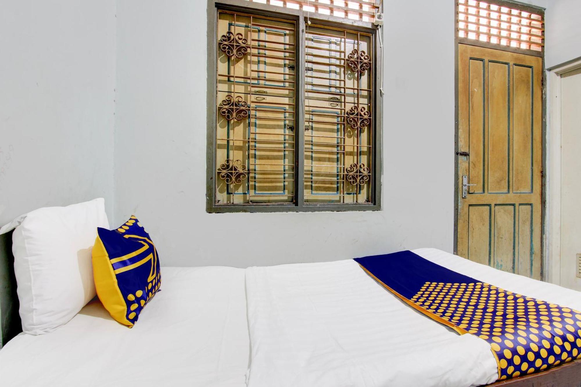 Spot On 94085 Hotel Agung Purwokerto Exterior foto